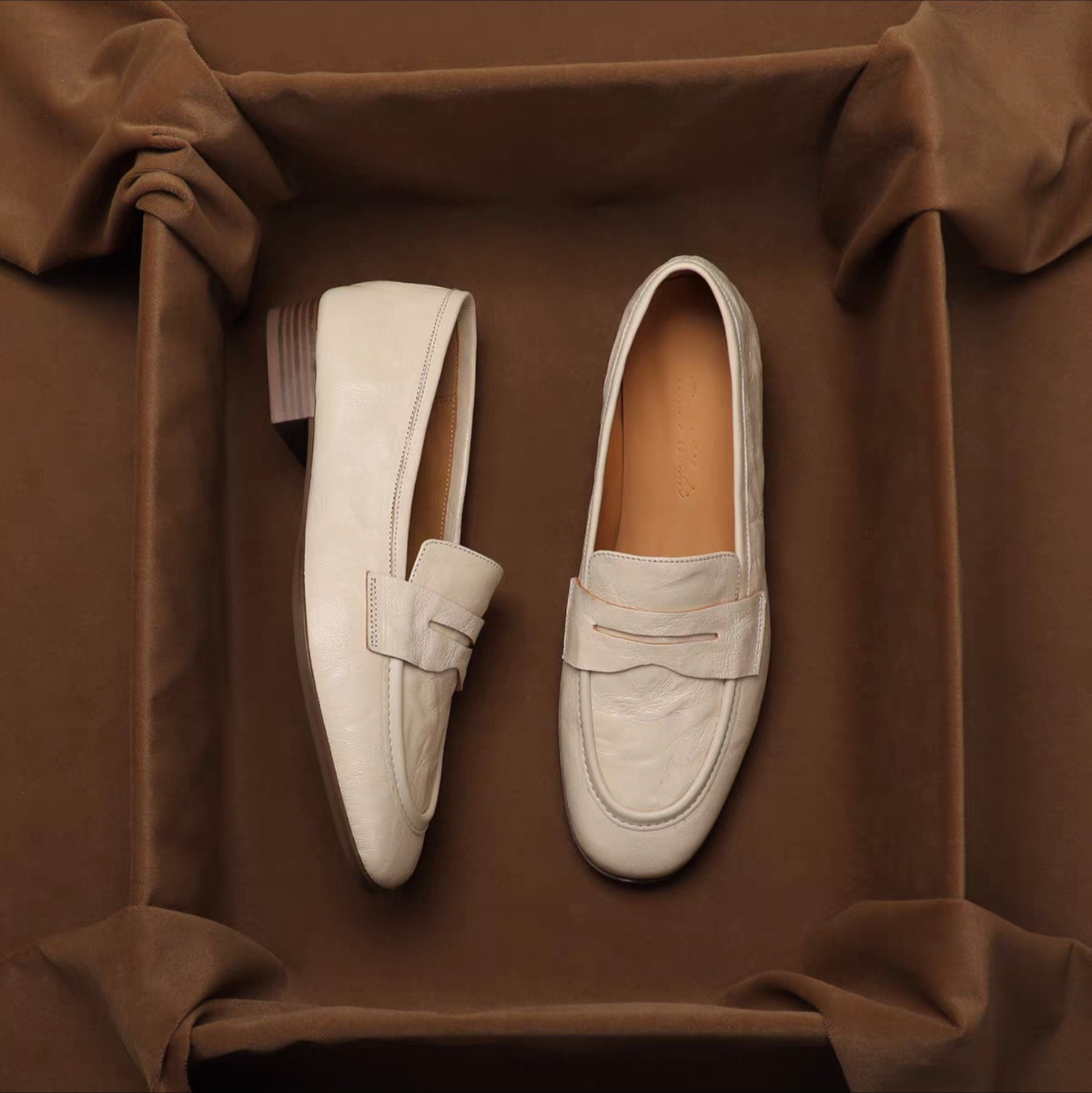 きちんと感はキープしながら、ちゃんと可愛い一足です。痛くならない靴 フラット 卒業式 学生 通勤 可愛い ローファー