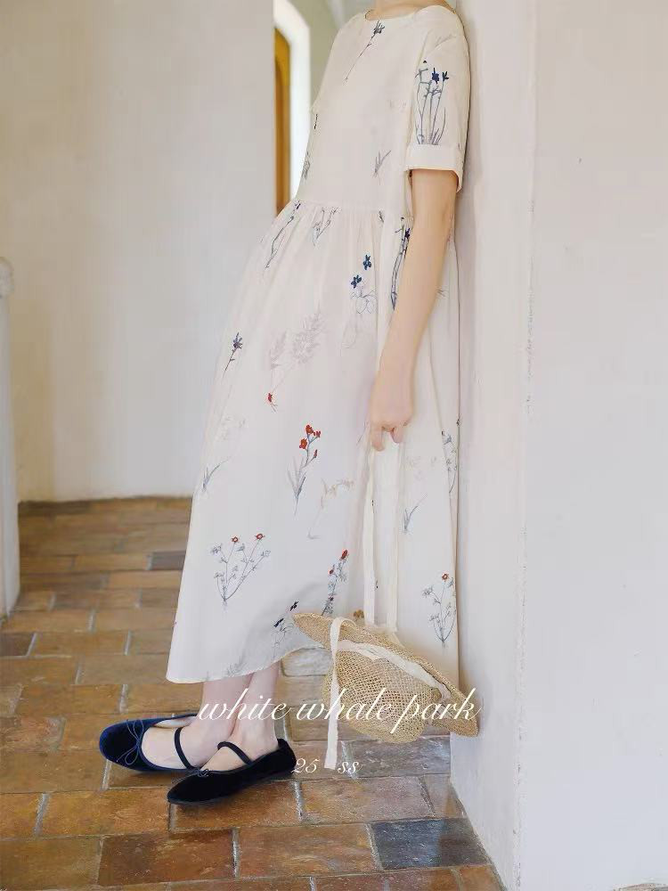 シンプルで可愛い半袖ワンピース　ロングワンピース　ギャザーワンピース