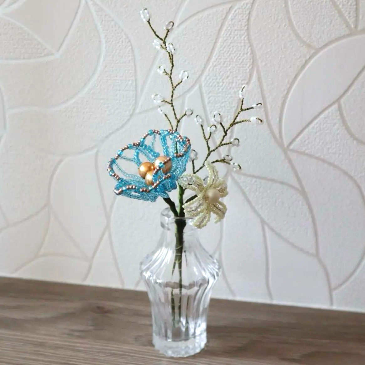 作者不明 写真 アート フラワー ブルー 額付 ペーパーフラワーでブルー＆ホワイトの額アレンジメント | Paper