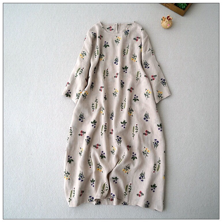 リネン100％花総刺繡ポケット付シンプルな大人可愛い七分袖ワンピース♪