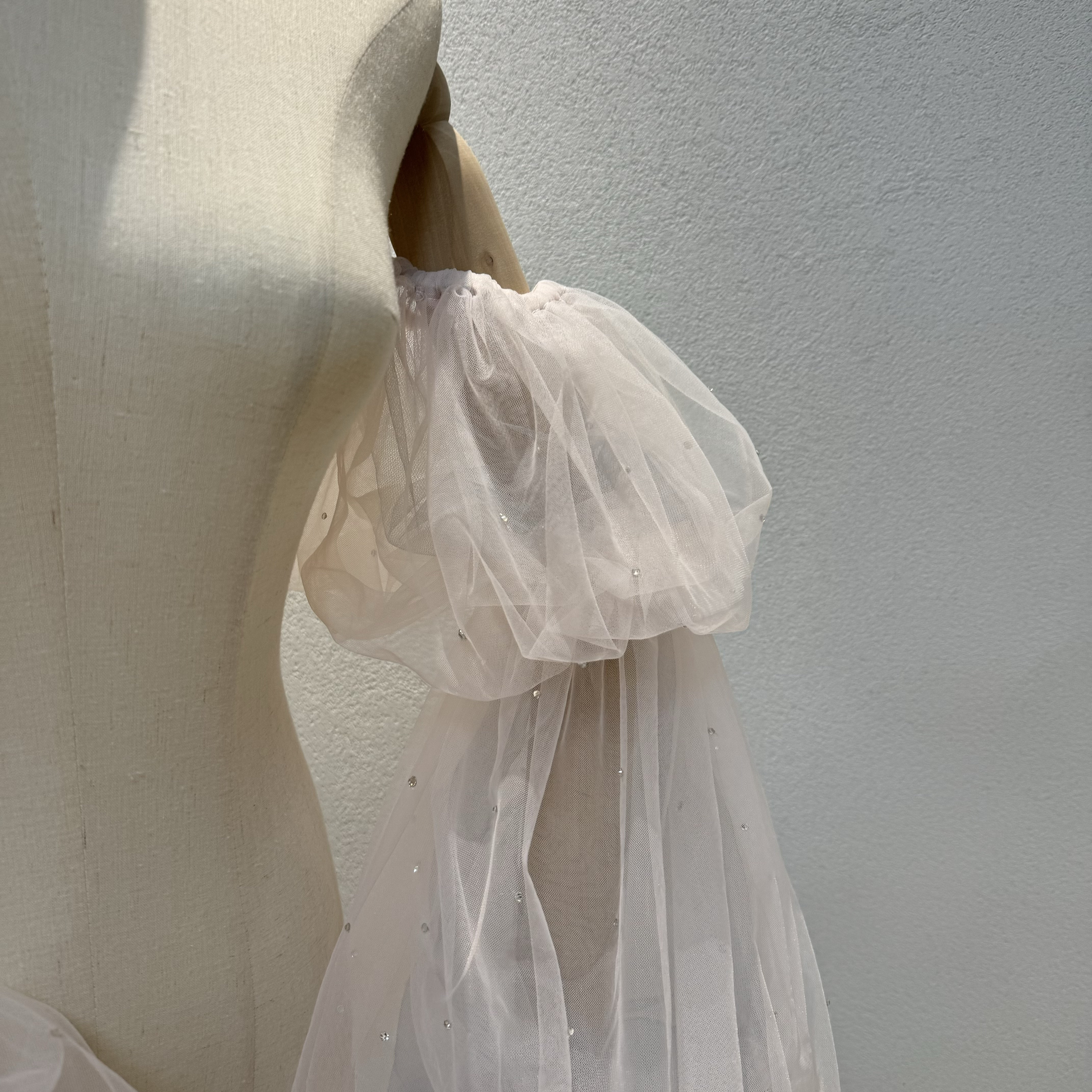 上質！可愛いピンク　ストーン　多層チュール　ふわふわ袖　二の腕カバー　長袖　透ける袖　サイズオーダー可能　取り外し可能