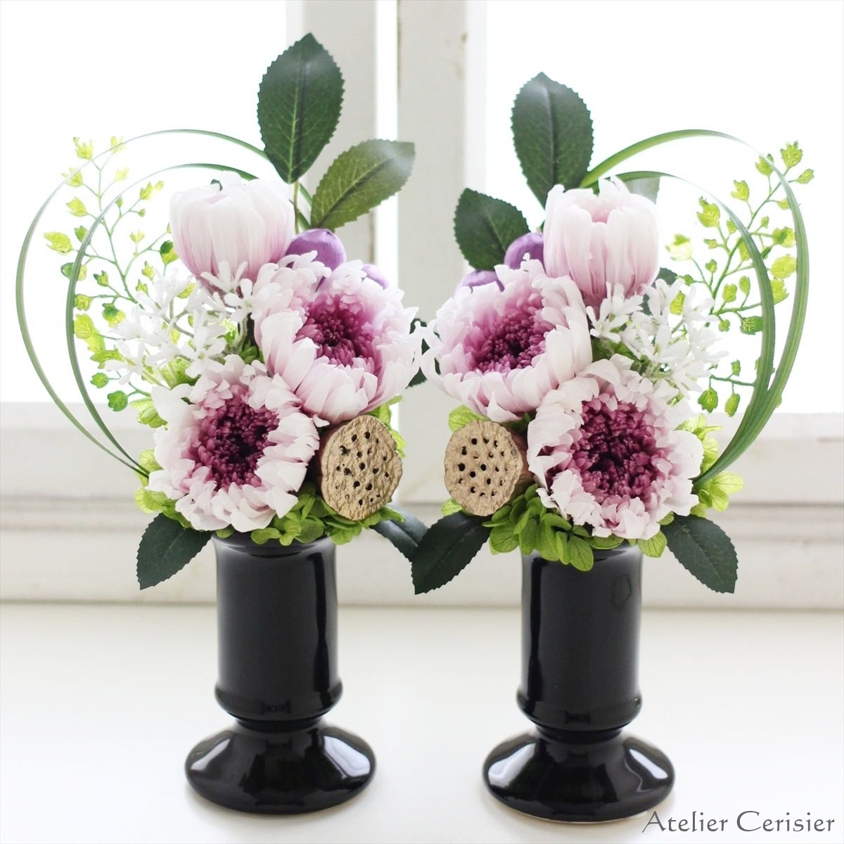 【特割】輪菊のお供え花 一対（2個1セット）（紫白菊 蓮）Mサイズ 仏花 プリザーブドフラワー