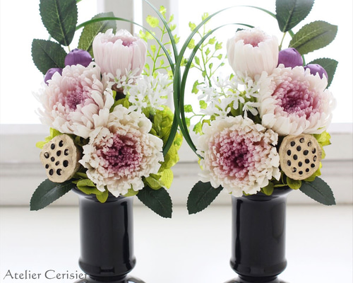 ♧* 可愛らしい菊がメイン♡ 花器付き♬ ２個セット 造花アレンジメント♡ ♧* 可愛らしい菊がメイン♡ 花器付き♬ 2個セット 造花