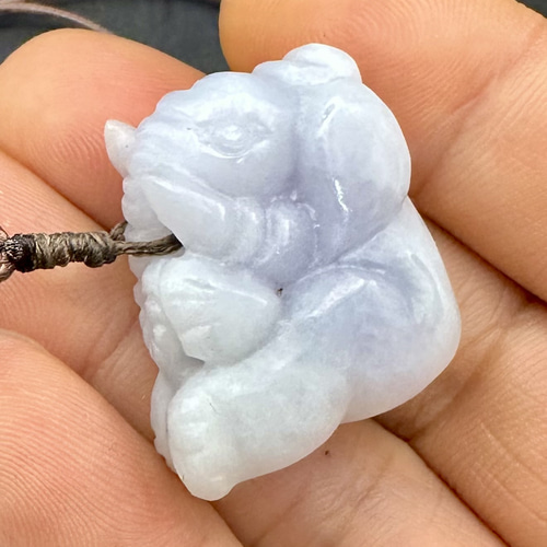 2025.5.16吉祥子象 糸魚川最上級ラベンダー翡翠 ネックレス