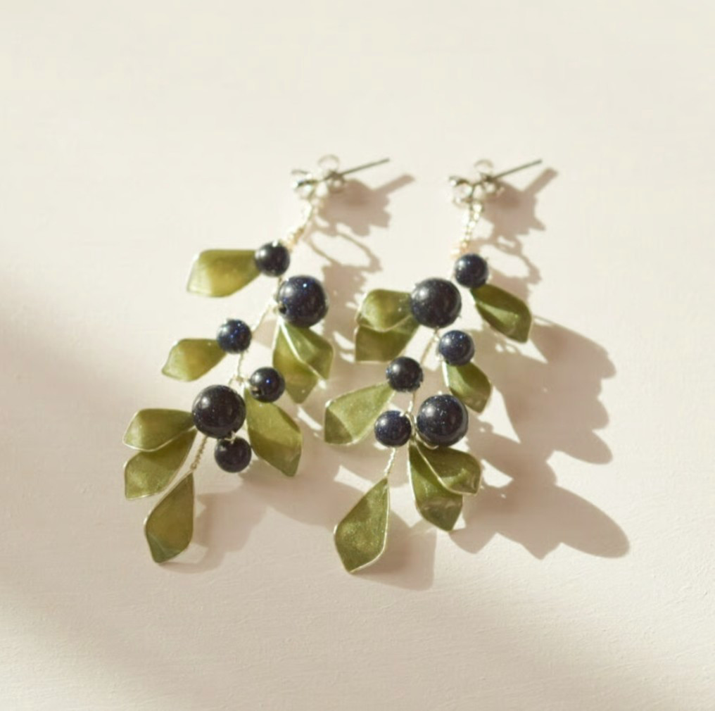 Olive Branch/ピアスシルバー×オリーブ/Angie