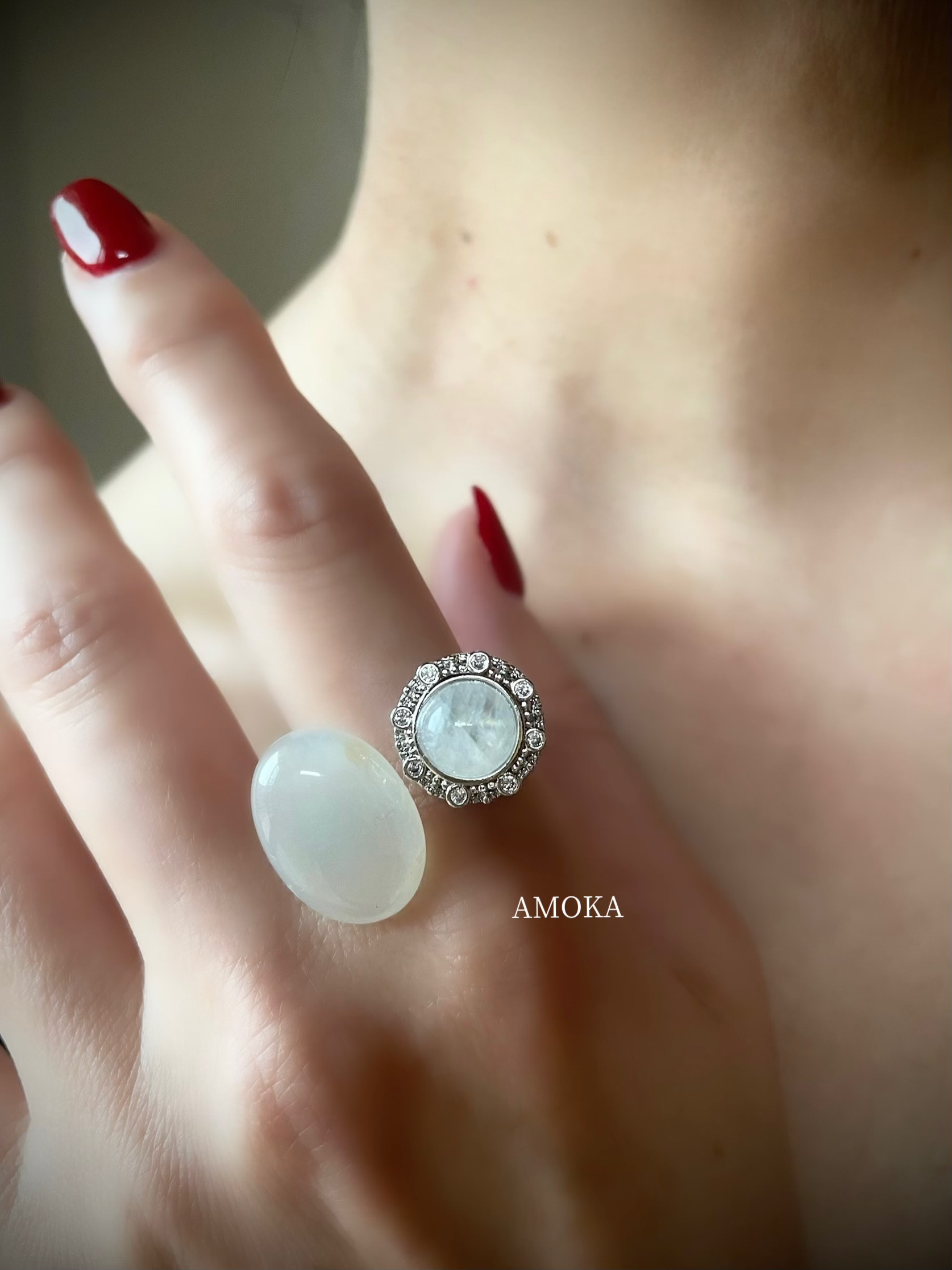 〈まわっちゃうムーンストーン〉月光のように優しく輝くフォークリング