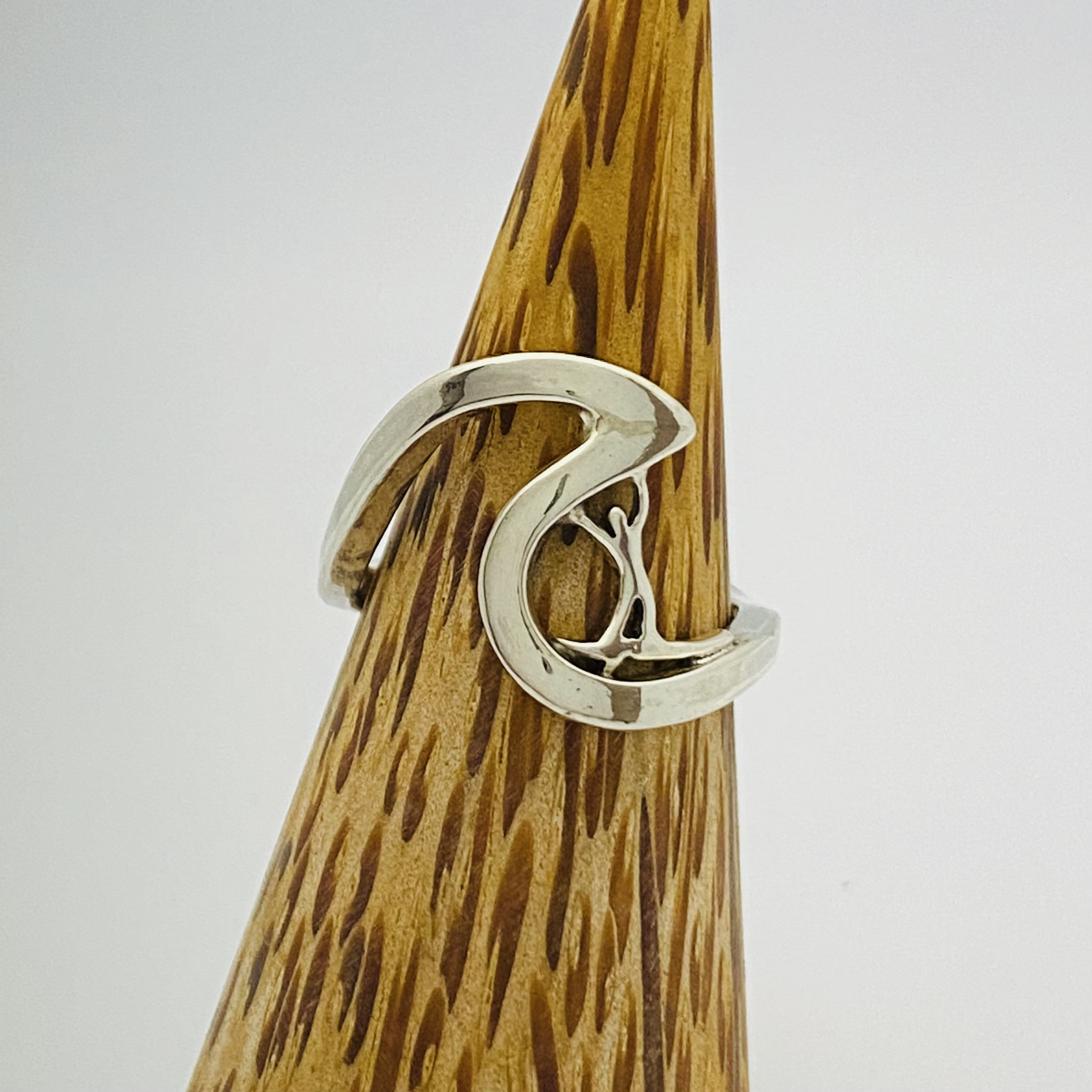 Big wave ring 8,030円