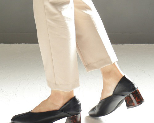 23.0cmラスト1足！べっ甲ヒールのスクエアトゥパンプス DSP8306 BLK