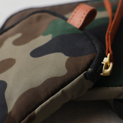 ⁂ラスト６　Mサイズ　クッション入り　ナイロン　キーケース　通帳　 キーリング　牛革レザー　軽量　クリスマス　S09E 3枚目の画像