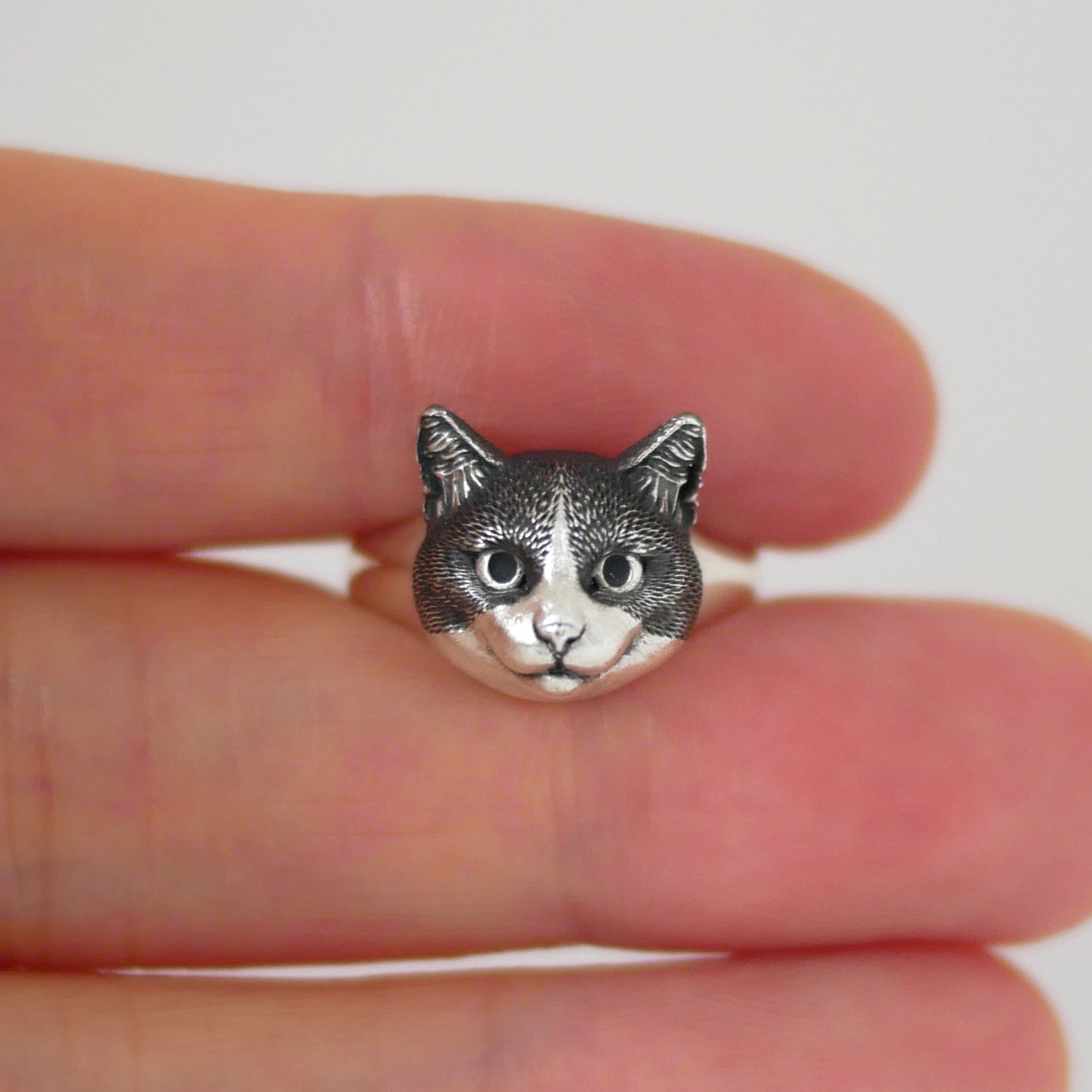 はちわれ猫ちゃん　ピンキーリング　フリーサイズ 【納期１週間】