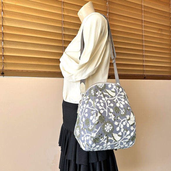 creema限定、刺繍のショルダーバッグ 9枚目の画像