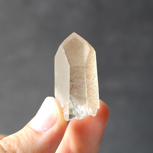 希少！ダウ ゴールデンヒーラー 原石 水晶 鉱物 希少石 天然石 希少！ダウ付き ゴールデンヒーラー クォーツ 原石 水晶 鉱物 希少石