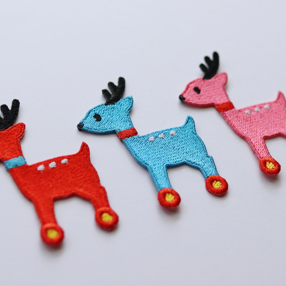ビニール鹿　刺繍シール ワッペン 2枚目の画像