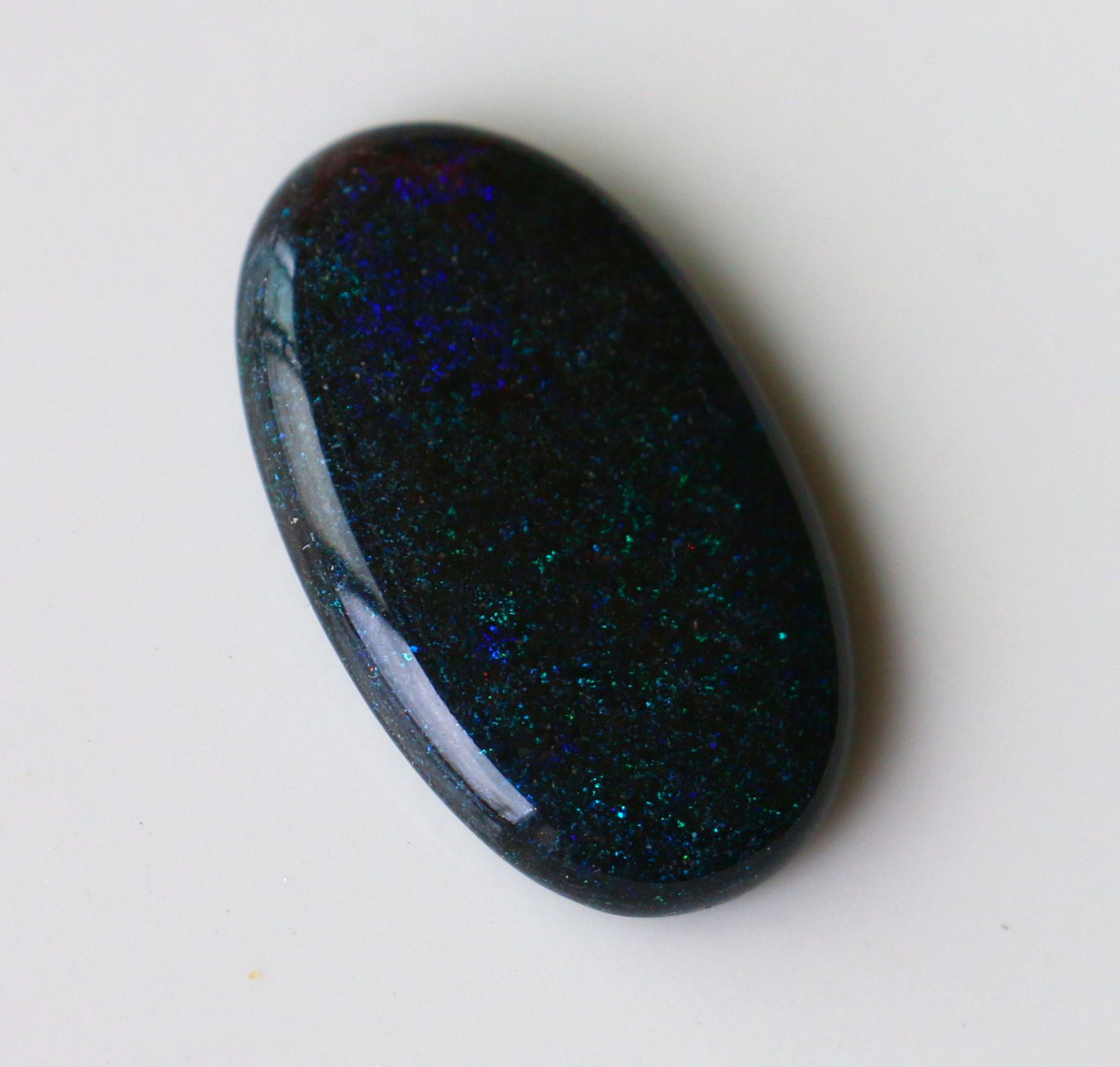 14.8ｃｔ　天然石　マトリックスオパール　オーバル　カボション