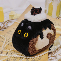 【ふわもこネコロール】　ネコのロールケーキ　ぬいぐるみ　ふわふわ　キーホルダー　ストラップ　癒しグッズ　プレゼント 1枚目の画像