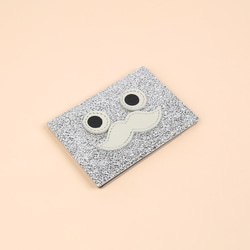 [金屬箔鬍鬚通行證盒/3 種顏色可選] 一款引人注目且時尚的 IC 通行證盒/通行證夾，可陪伴您出行 第3張的照片
