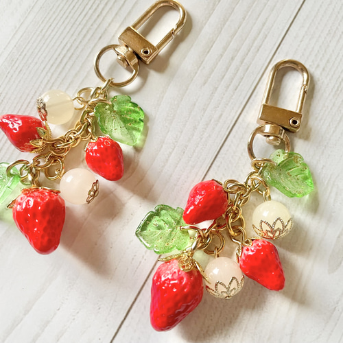 オーダー品⭐︎ハンドメイド　フェイクスイーツ　キーホルダー　チャーム 楽天市場】【2個入り】エポチャーム スイーツ アソート 全4種