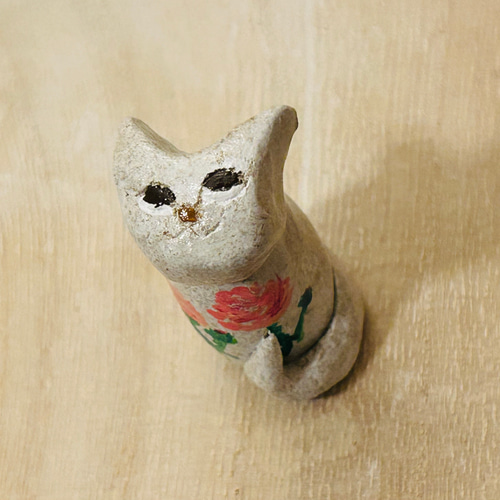 くるりん尻尾のラナンキュラスねこ」花言葉「華やかな魅力」「合格」猫