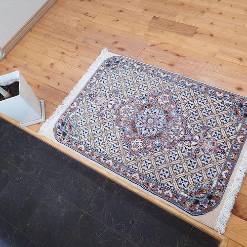 ペルシャ絨毯 ナイン産 ノーラ 玄関マット 94x63cm ジョーシャ