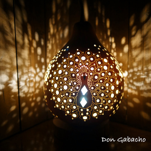 ひょうたん型ランプ　黒 ひょうたんランプ ☆ 孔雀曼荼羅 スタンドライト・テーブルランプ Don