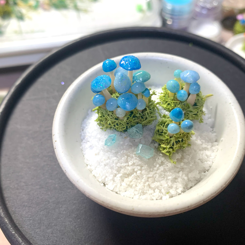 ハンドメイド　お花ねこ　きのこ　ミニチュア　作家 もりもりきのこの山 紫陽花色 3つ山ミニチュア 送料無料 立体