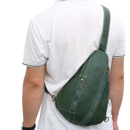 ボディバッグ 本革 レザー グリーン 緑 ショルダーバッグ ボディー
