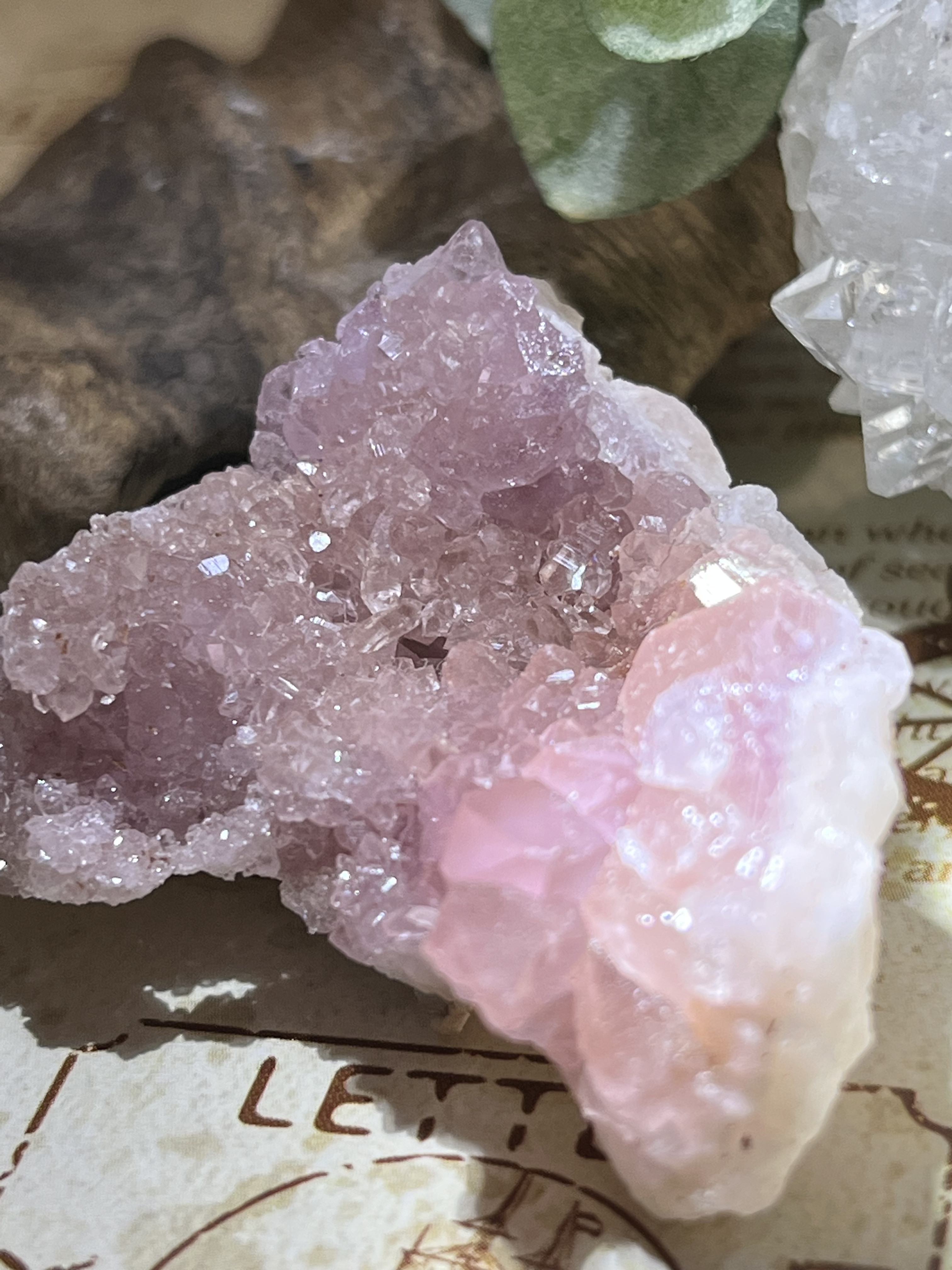 アルゼンチン産　ピンクアメジスト　ラフストーン　原石　クラスター