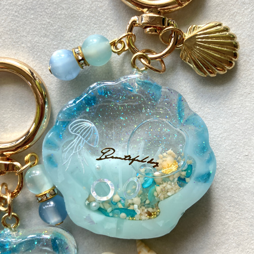 蓄光ブルー系3色スターシェイカーキーホルダー　レジン　シャカシャカ　キラキラ　青 蓄光ブルー系3色スターシェイカーキーホルダー レジン