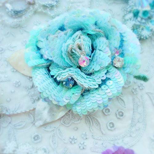 フランス）／（スパンコール）】青い夢のバラ オートクチュール刺繍