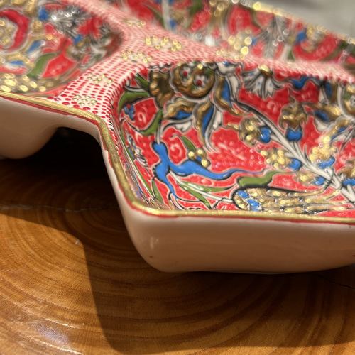 トルコセラミック花柄三つ仕切り飾り皿 トルコセラミック花柄三つ仕切り飾り皿 薬味皿・豆皿 トルコ製 通販