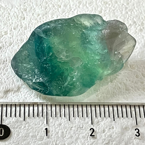 マルチカラー フローライト 蛍石 ラフストーン 原石 蛍光鉱物 その他