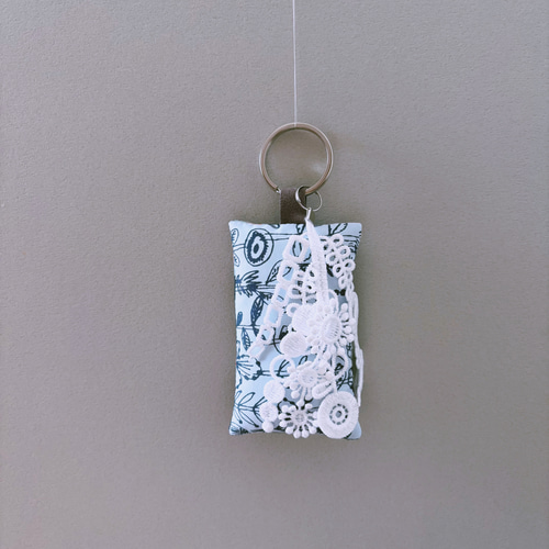 プチギフトにも！ミナペルホネン ハギレキーホルダーno.30 キーリング