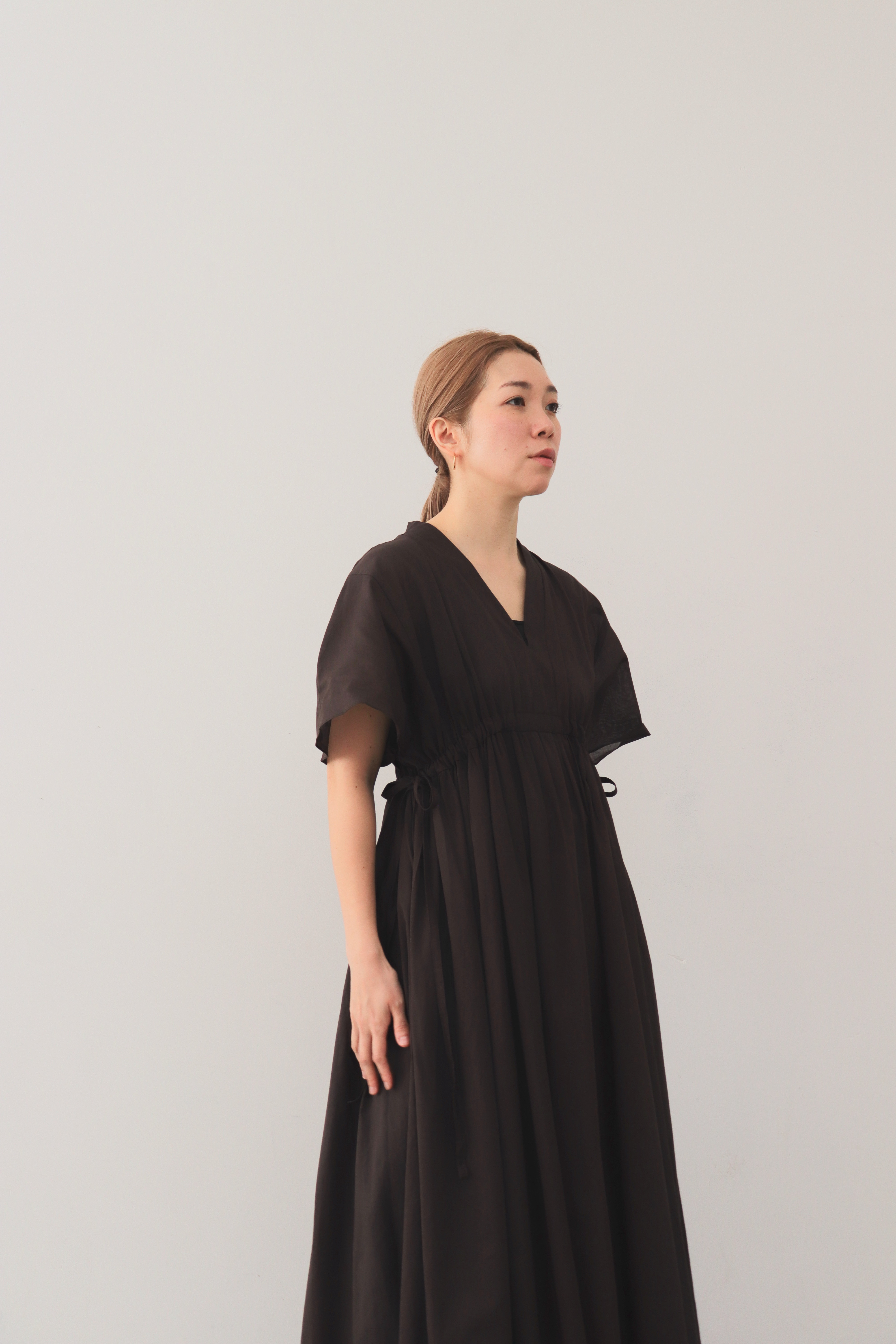 ワンピース　コットンローン　焦茶色　Sサイズ、Mサイズ 14,040円