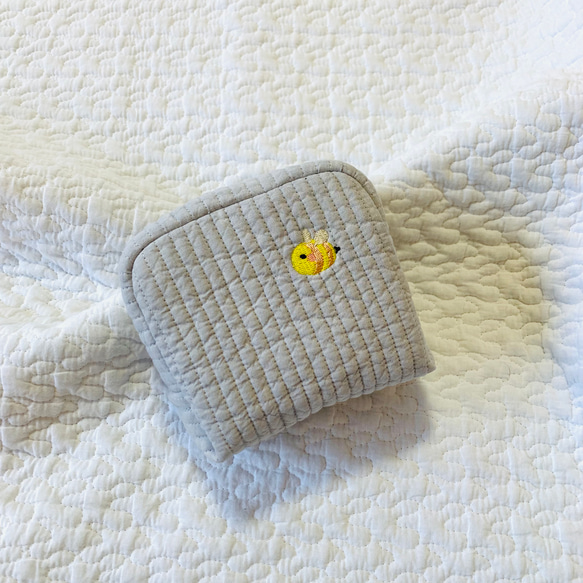 Sサイズ　くまのエル　おこのみちょいす　minipouch H10.5W12D3. 5ヌビポーチ　ポーチ　オリジナル刺繍 3枚目の画像