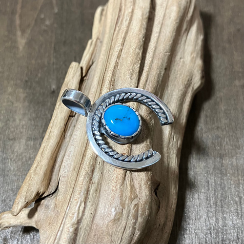 スリーピングビューティー ターコイズ ナジャ シルバー ネックレス