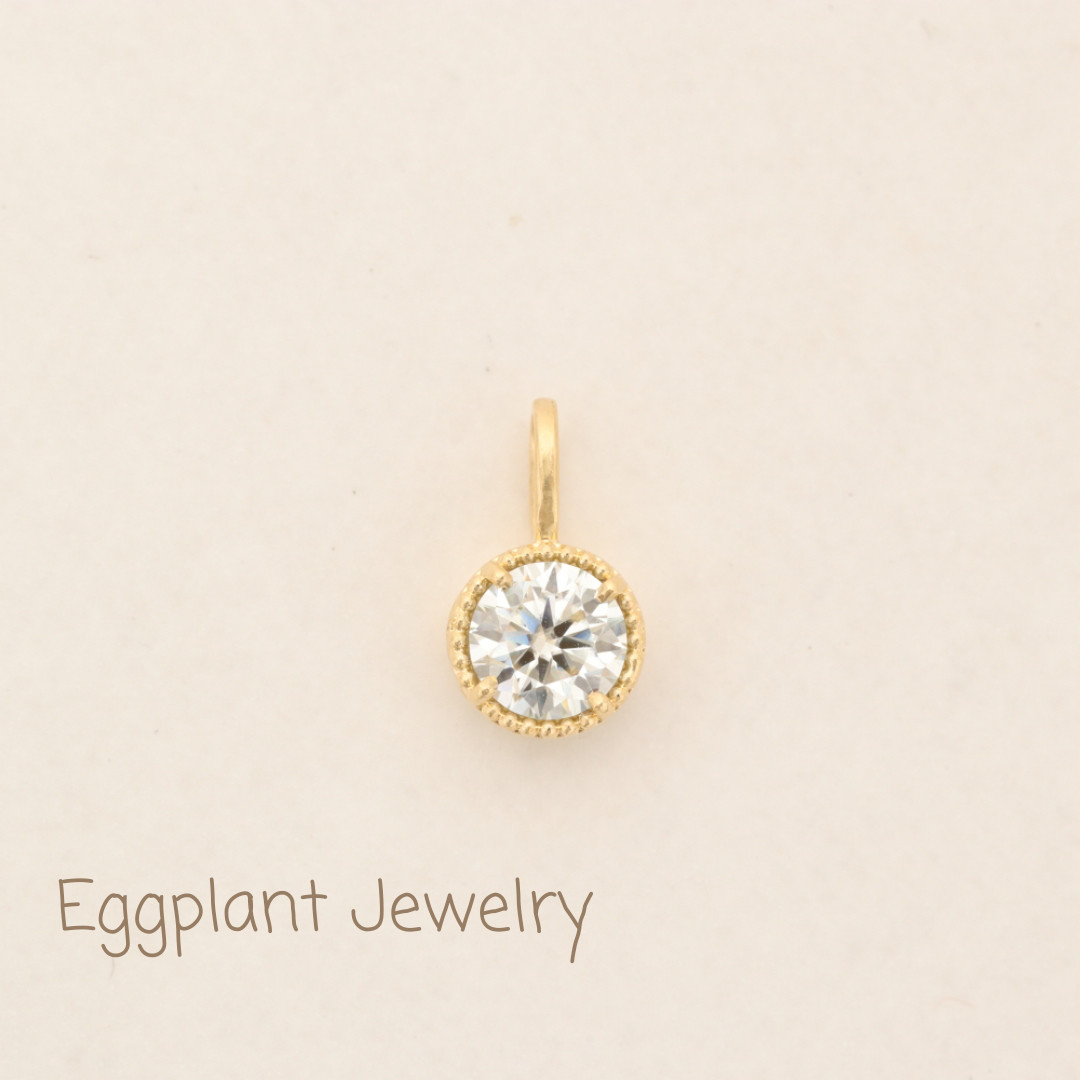 【K18】ラウンドカットモアサナイトペンダントトップ