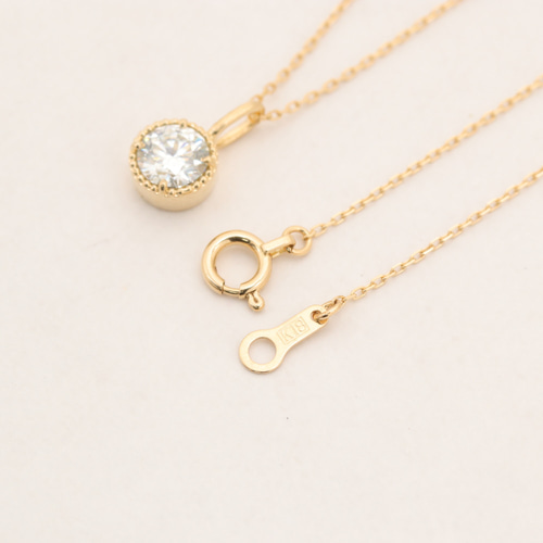 K18】ラウンドカットモアサナイトペンダントトップ ネックレス