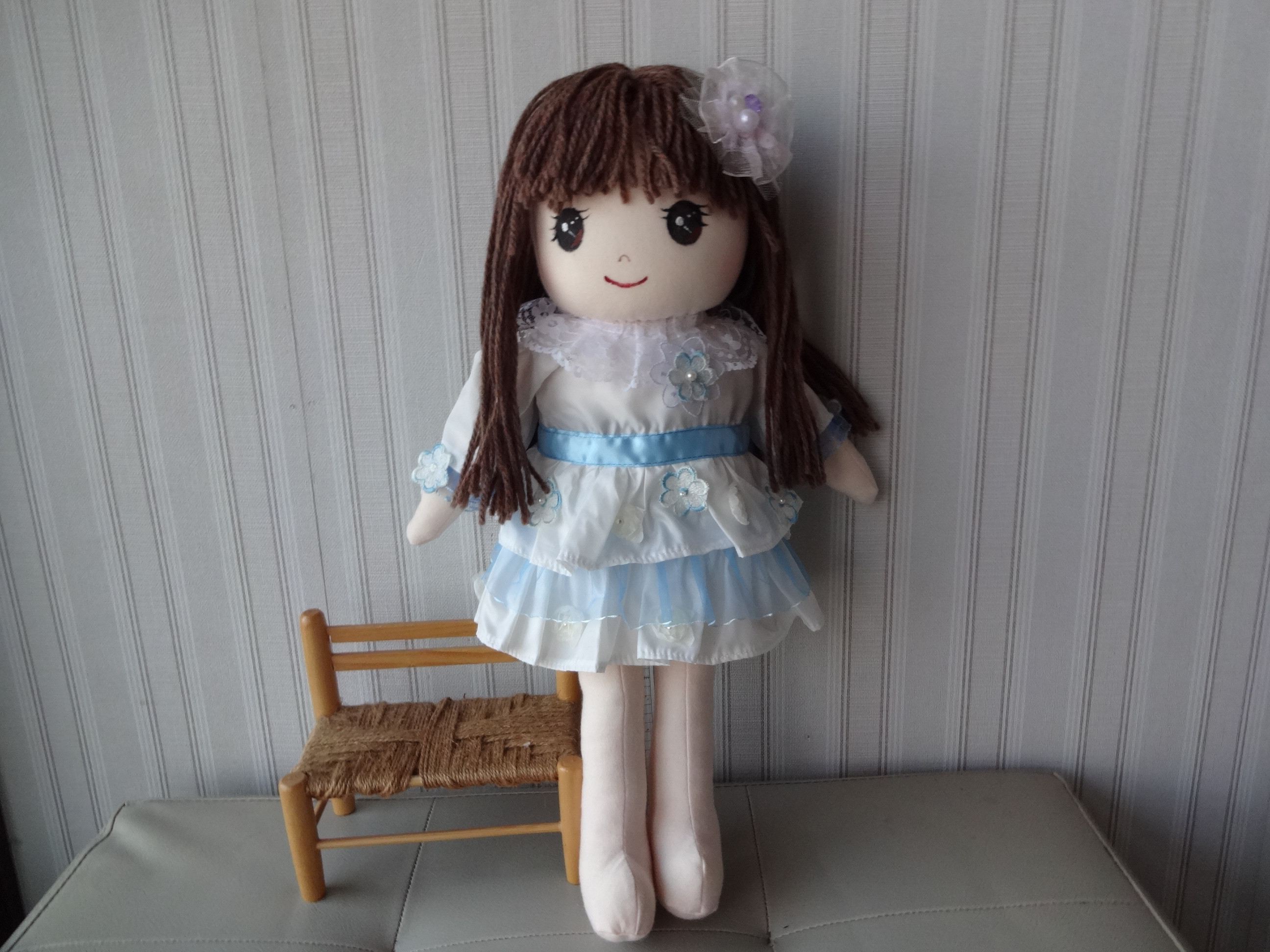 可愛い抱き人形　着せ替え１３点付き　送料無料（２）