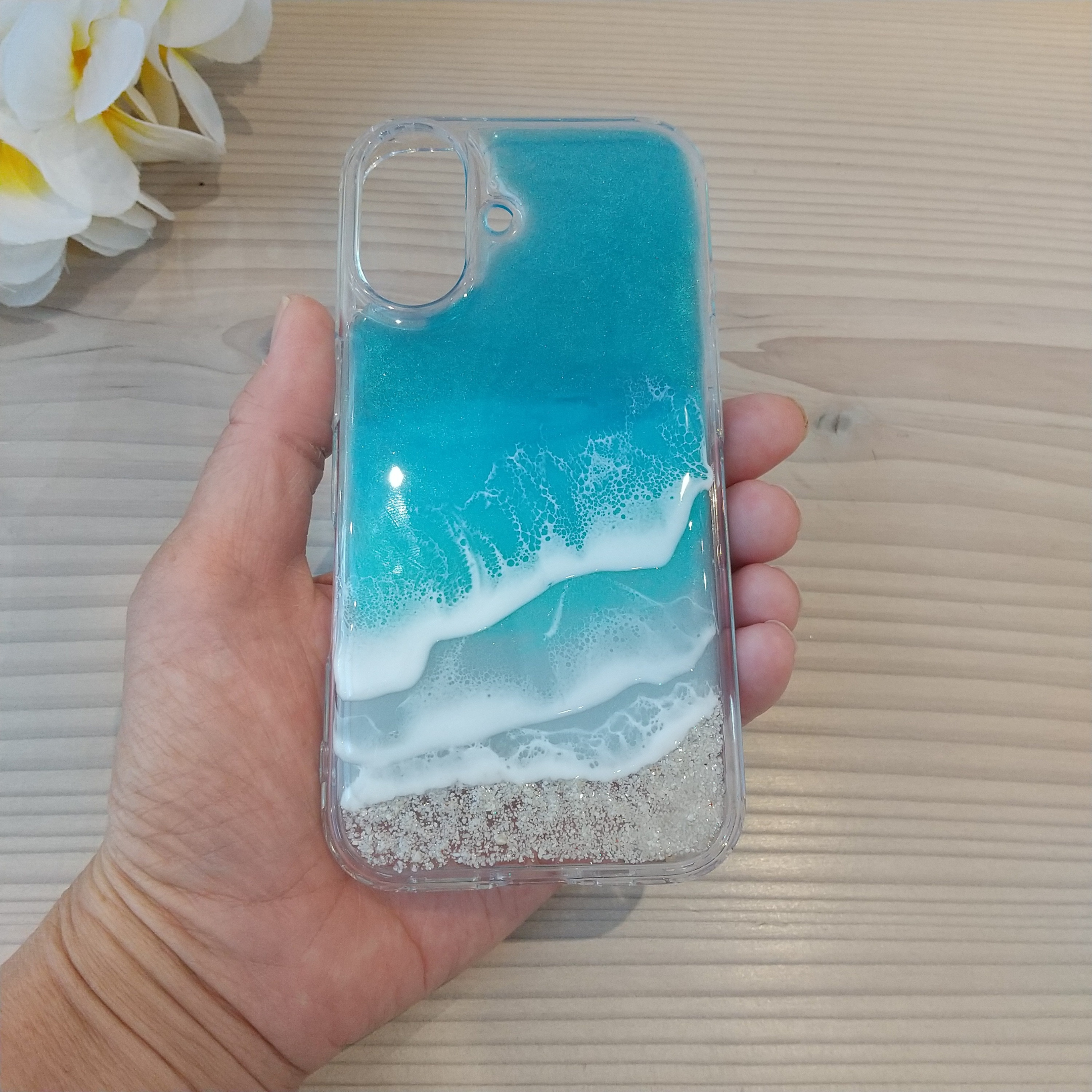 送料無料  iPhone16 スマートフォンケース カバー 青  海 雑貨 夏 ハワイ ブルー