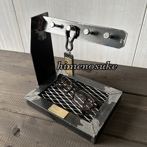 ☆送料込み☆アイアンキースタンド即購入OK 鍵　ラック　インテリア　雑貨　什器 ☆送料込み☆無骨なキースタンド 男前インテリア アイアン雑貨