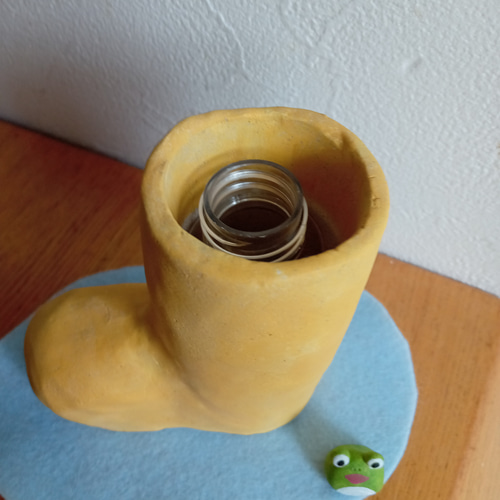 黄色の長靴 花瓶 造花 生花 小瓶 カエル 梅雨 6月 置物 飾り 一輪挿し