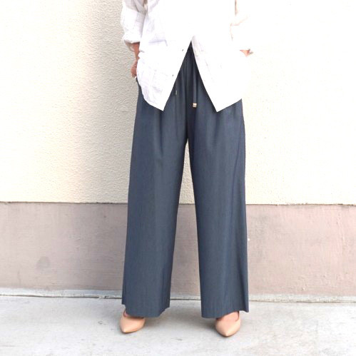 【リネン混でサラッと涼しいワイドパンツ】3色から選べる　ストレッチ　涼しい　オフグレー　デニム風　ブラック　日本製