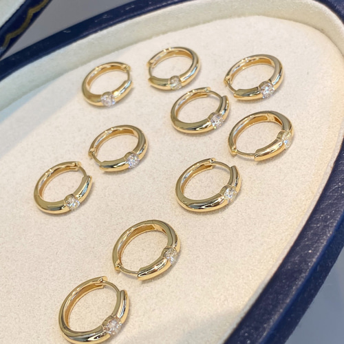 『4年保証』 天然ダイヤモンド付きフープピアスk18 ピアス（フープ 5811 アクセサリー