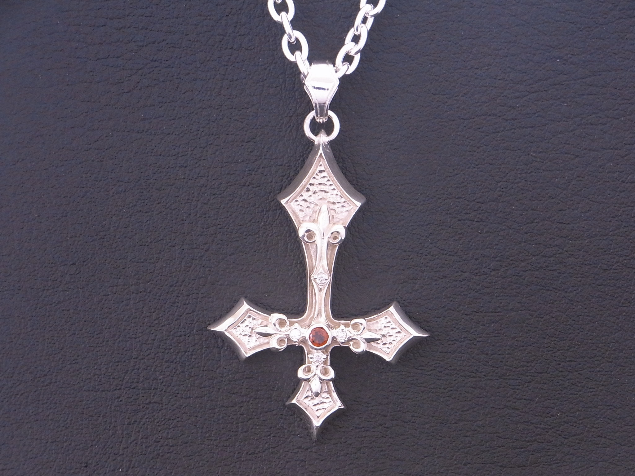 逆十字ネックレス シルバー925 【刻印無料】 聖ペテロ ペテロクロス 十字架 ネックレス ペンダント 選べる 天然石