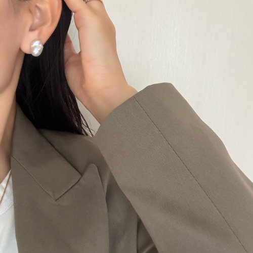 mini oyster baroque pearlearrings ピアス（その他） elem 通販