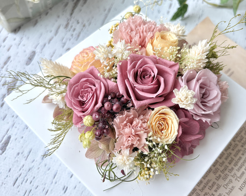 フラワーアレンジフレーム　12ヶ月セット くすみカラーの上品フレームアレンジ /プリザーブドフラワー/BOX