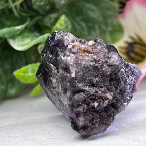 美品✨パープル 球状 フローライト on 水晶 クラスター c35124c79970c31b60f2116103167c