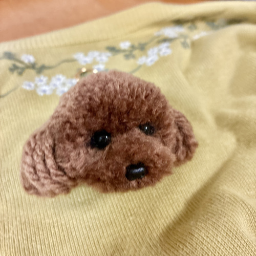 お花いっぱい❁︎大きなプードルのキーホルダー*:.＊ブラウン オンラインハンドメイド・手芸 - お花いっぱい❁︎大きな