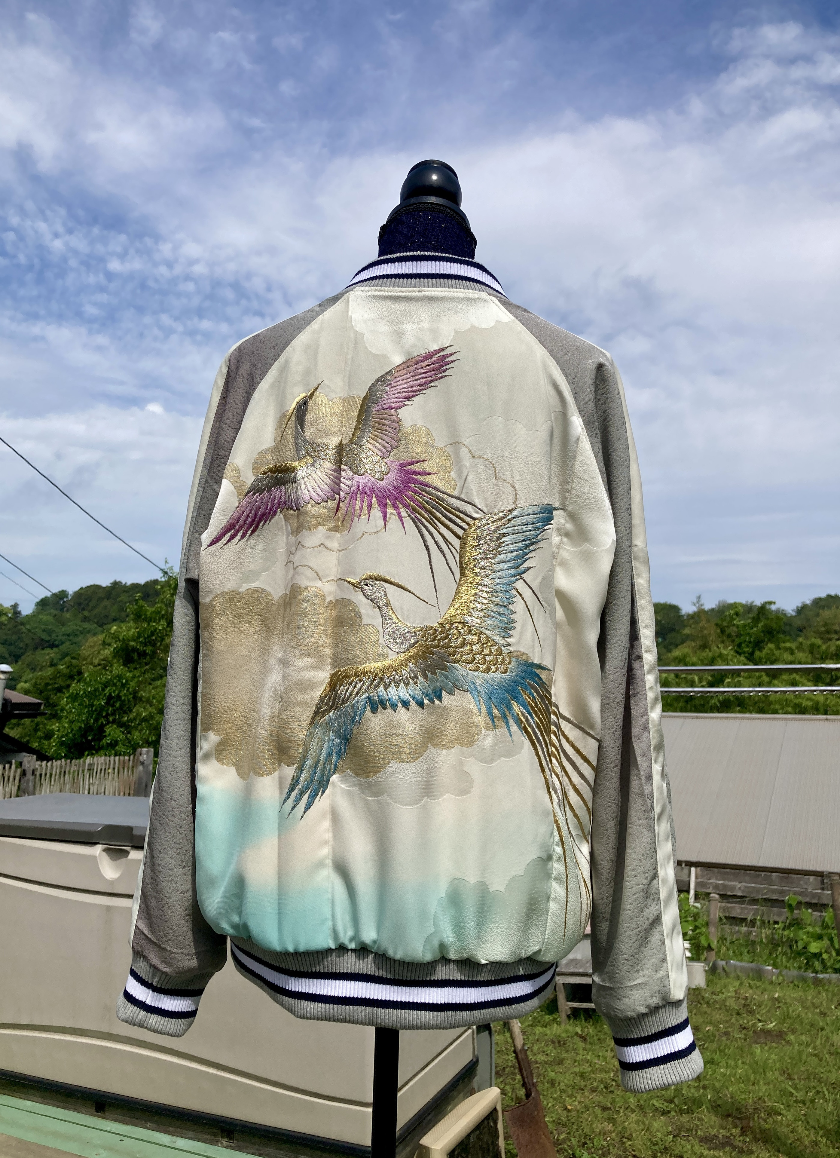 着物リメイクスカジャン 鳳凰 絞り柄 横振刺繍 リバーシブル