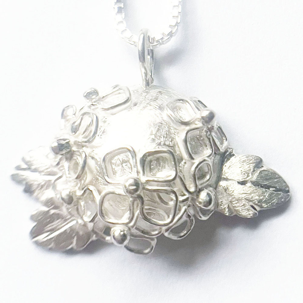 紅女　紫陽花シルバーペンダント